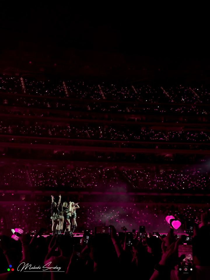 BLACKPINK live — photo by Malachi Sanchez