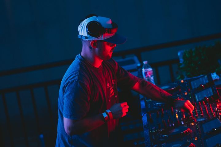 1st Street Block Party live — photo by Malachi Sanchez