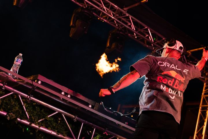 1st Street Block Party live — photo by Malachi Sanchez