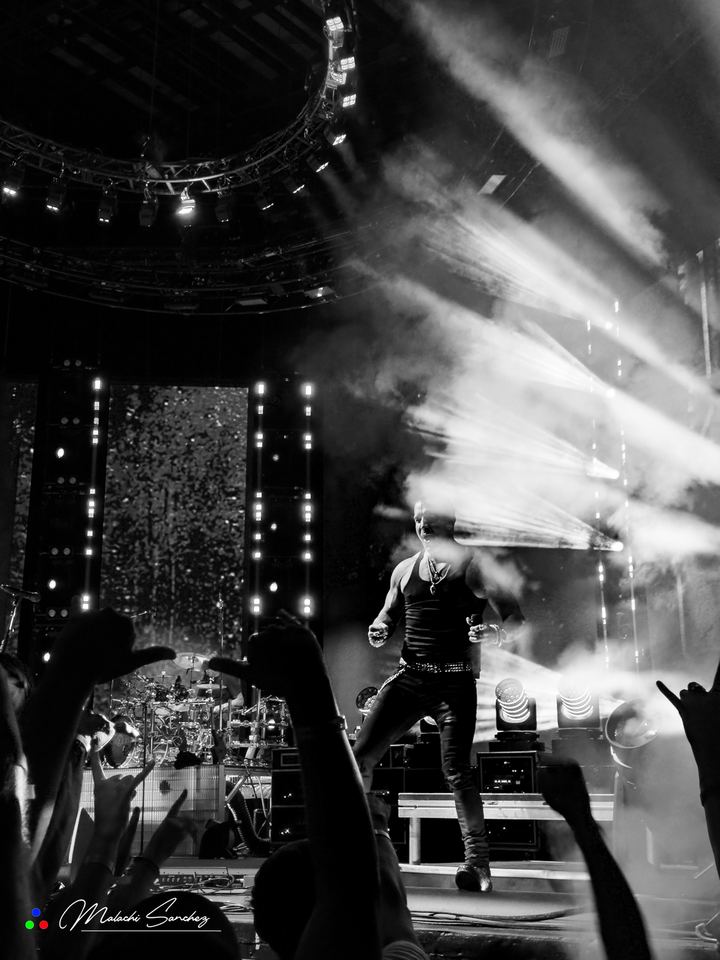 Creed live — photo by Malachi Sanchez