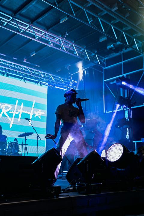 Duckwrth live — photo by Malachi Sanchez