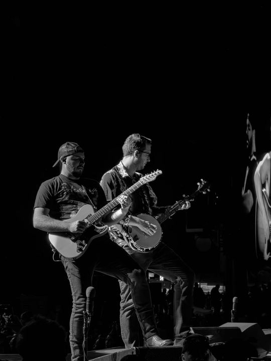 Riley Green live — photo by Malachi Sanchez