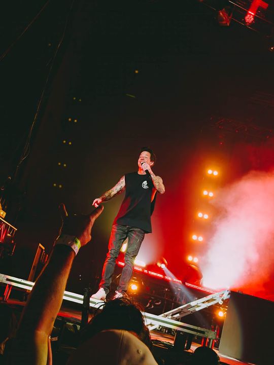 Simple Plan live — photo by Malachi Sanchez