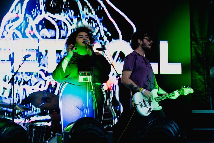 Sweet Roll live — photo by Malachi Sanchez