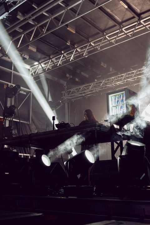 VNSSA live — photo by Malachi Sanchez