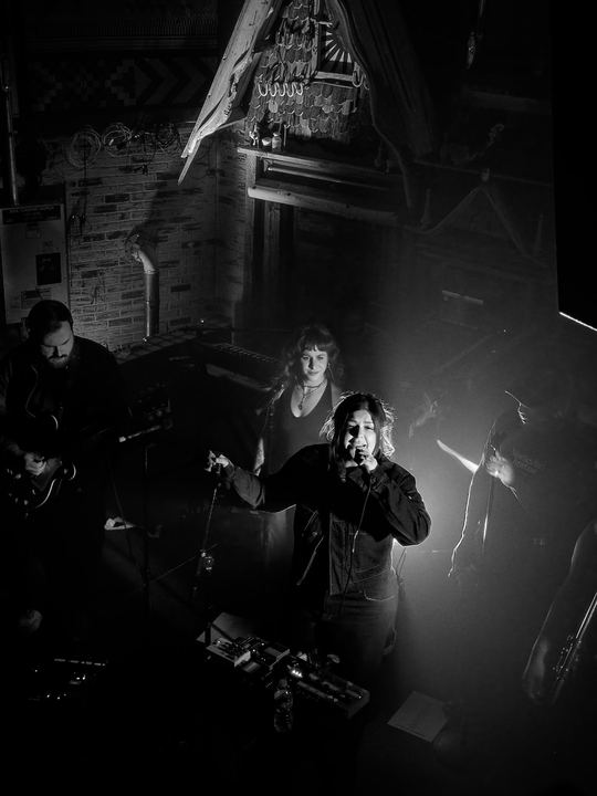 Yebba live — photo by Malachi Sanchez